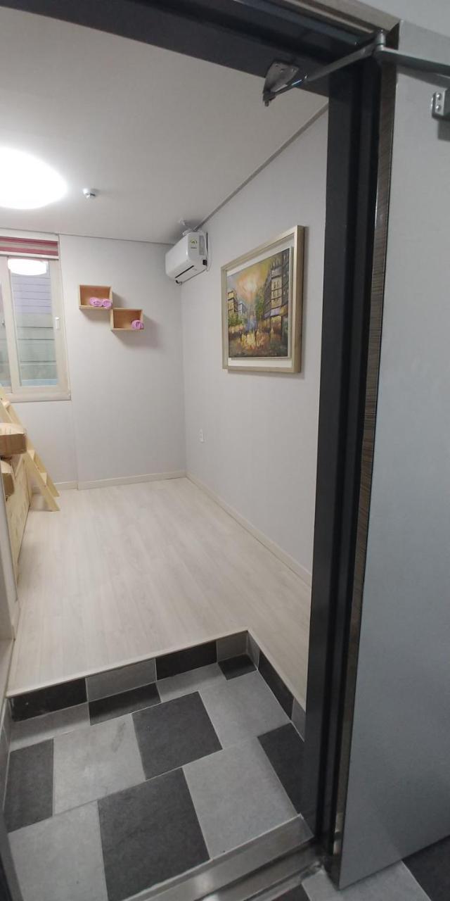 Coco Capsule Guesthouse Puszan Kültér fotó